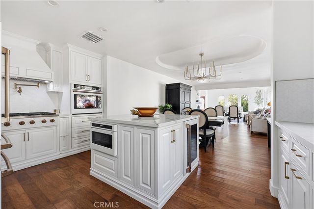 1222 Princeton Drive, Glendale, CA 91205