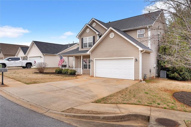 2 Ivory Arch Court, Simpsonville, SC 29681
