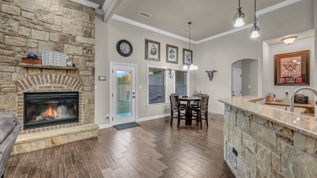 200 Waynell Street, White Settlement, TX 76108