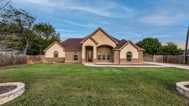200 Waynell Street, White Settlement, TX 76108