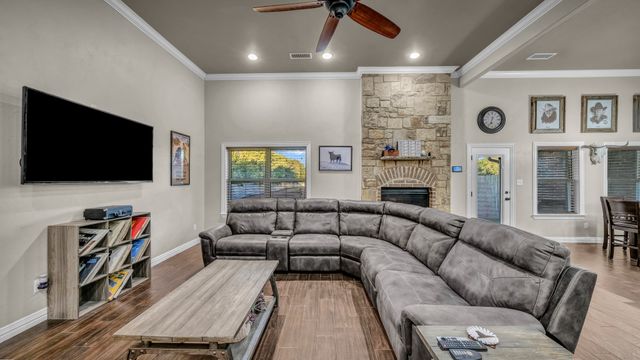 200 Waynell Street, White Settlement, TX 76108