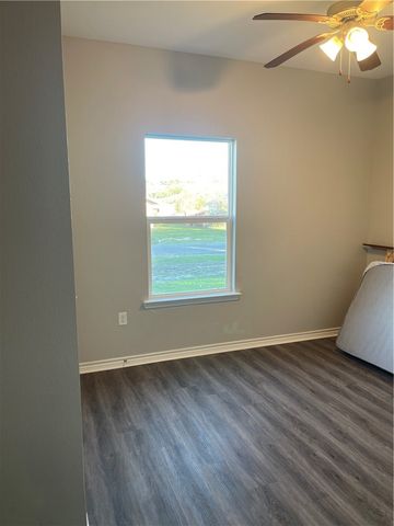 911 Heron Lane, Rockport, TX 78382