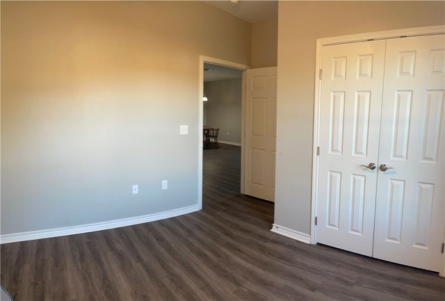 911 Heron Lane, Rockport, TX 78382