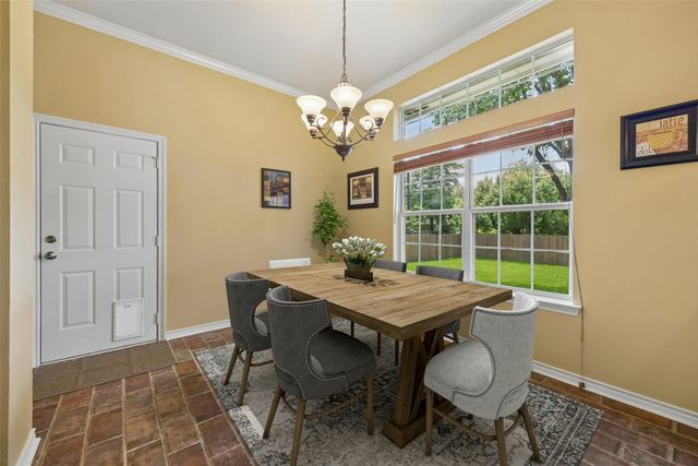 621 W Windsor Drive, Denton, TX 76207