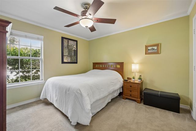 621 W Windsor Drive, Denton, TX 76207