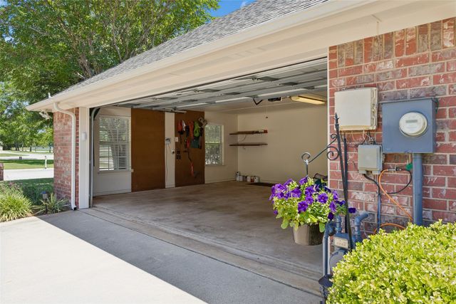 621 W Windsor Drive, Denton, TX 76207