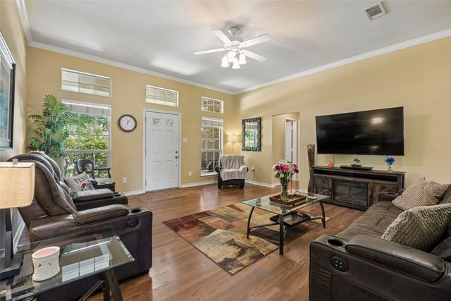 621 W Windsor Drive, Denton, TX 76207