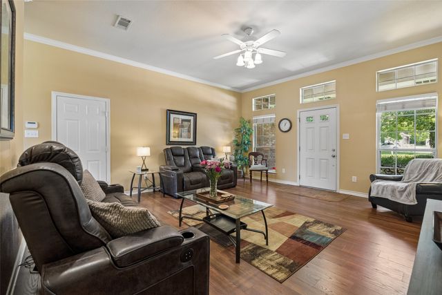 621 W Windsor Drive, Denton, TX 76207