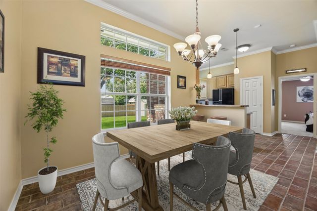 621 W Windsor Drive, Denton, TX 76207