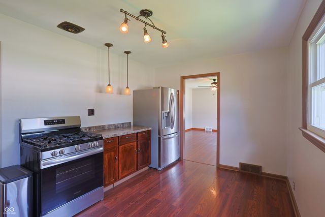 2341 Indiana Avenue, Columbus, IN 47201