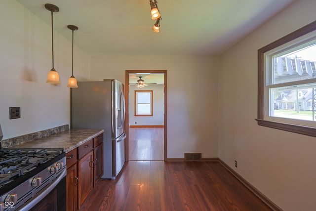 2341 Indiana Avenue, Columbus, IN 47201