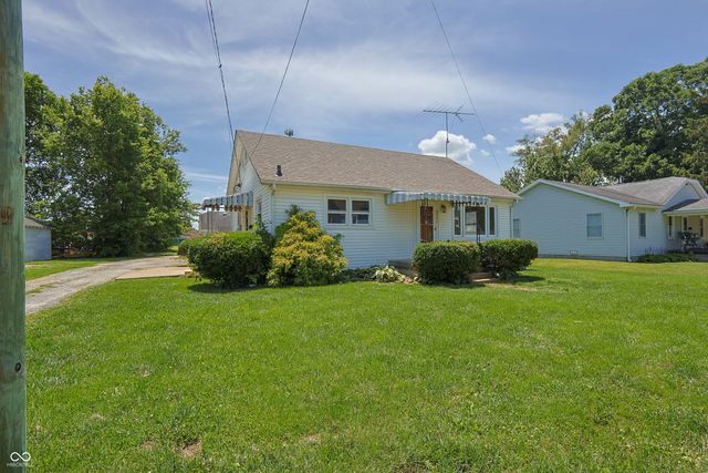 2341 Indiana Avenue, Columbus, IN 47201