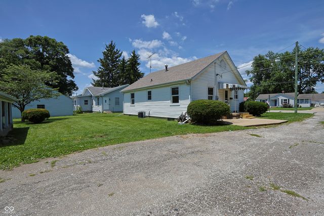 2341 Indiana Avenue, Columbus, IN 47201