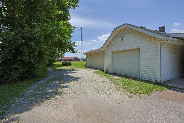 2341 Indiana Avenue, Columbus, IN 47201