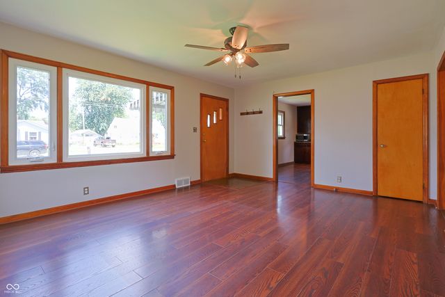 2341 Indiana Avenue, Columbus, IN 47201
