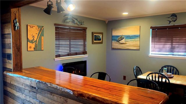 2834 Held Dr, Corpus Christi, TX 78006