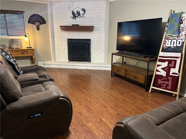 2834 Held Dr, Corpus Christi, TX 78006