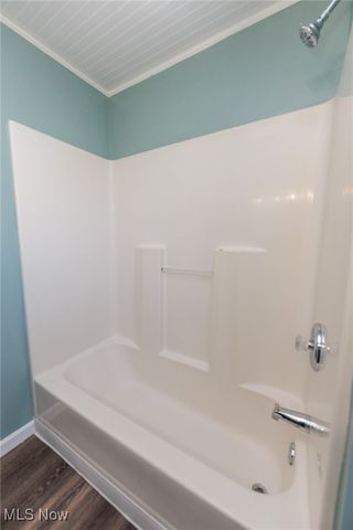 9852 Colfax Drive, Columbia Station, OH 44028