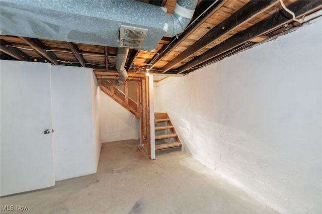 9852 Colfax Drive, Columbia Station, OH 44028