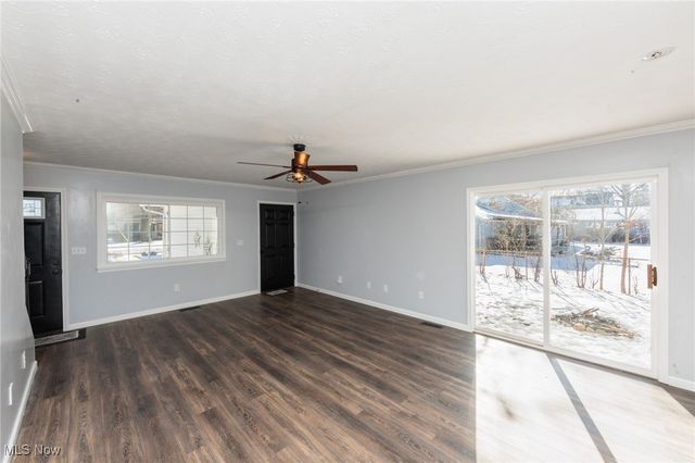 9852 Colfax Drive, Columbia Station, OH 44028