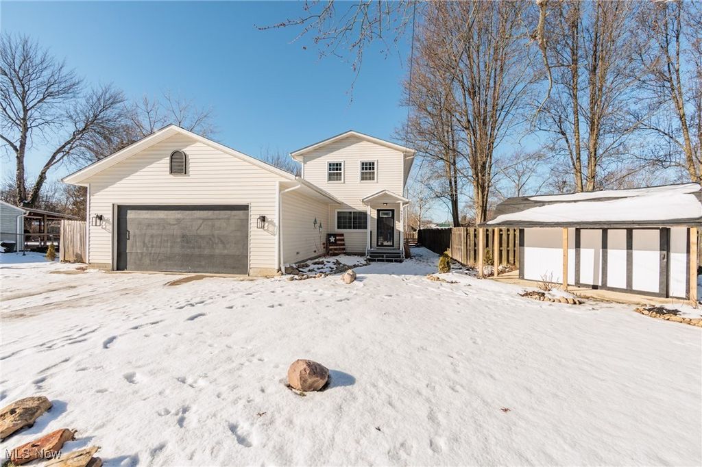 9852 Colfax Drive, Columbia Station, OH 44028