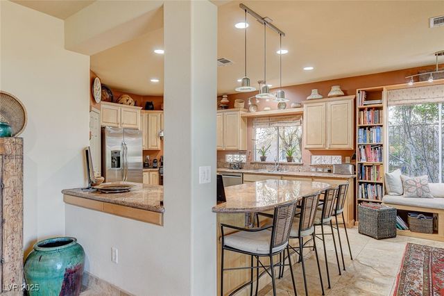 5152 Vincitor Street, Las Vegas, NV 89135