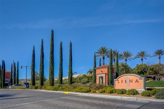 5152 Vincitor Street, Las Vegas, NV 89135