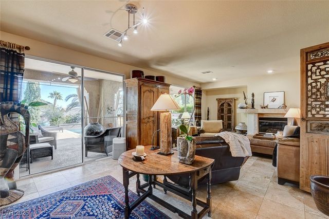 5152 Vincitor Street, Las Vegas, NV 89135