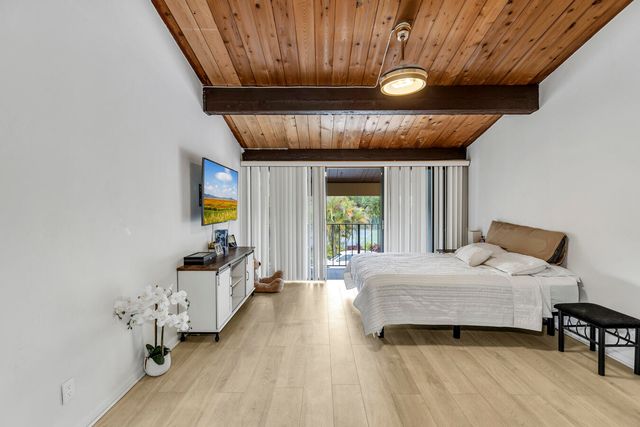 720 E Coco Plum Circle 5, Plantation, FL 33324