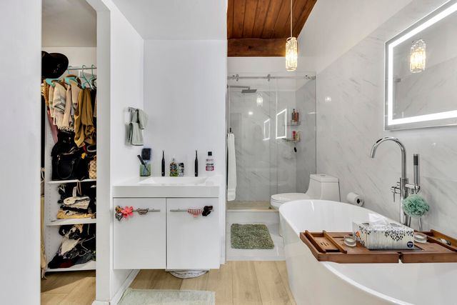 720 E Coco Plum Circle 5, Plantation, FL 33324