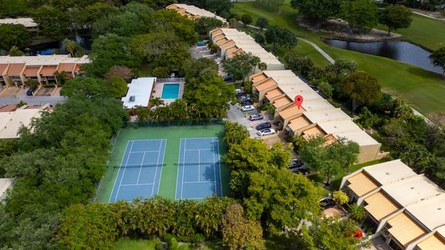 720 E Coco Plum Circle 5, Plantation, FL 33324