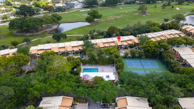 720 E Coco Plum Circle 5, Plantation, FL 33324