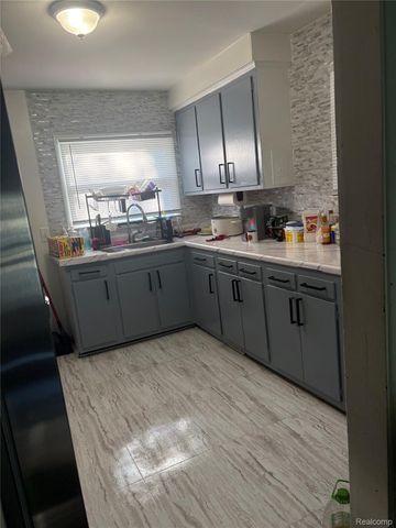 28040 Rosewood Street, Inkster, MI 48141