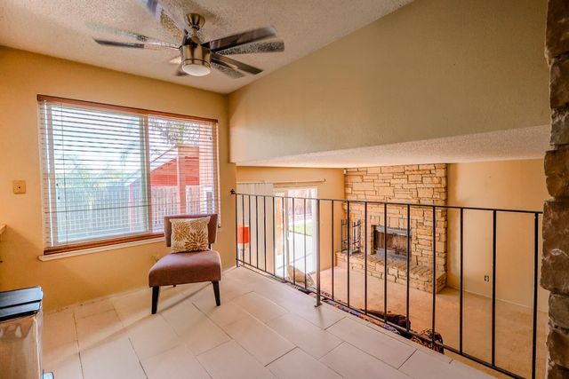 7447 Mills Grove Ct, Sacramento, CA 95828