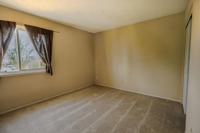 7447 Mills Grove Ct, Sacramento, CA 95828