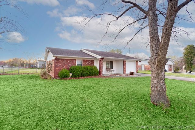 501 NE 6th Street, Stigler, OK 74462