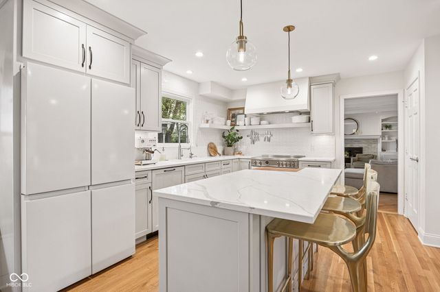12865 Limberlost Drive, Carmel, IN 46033