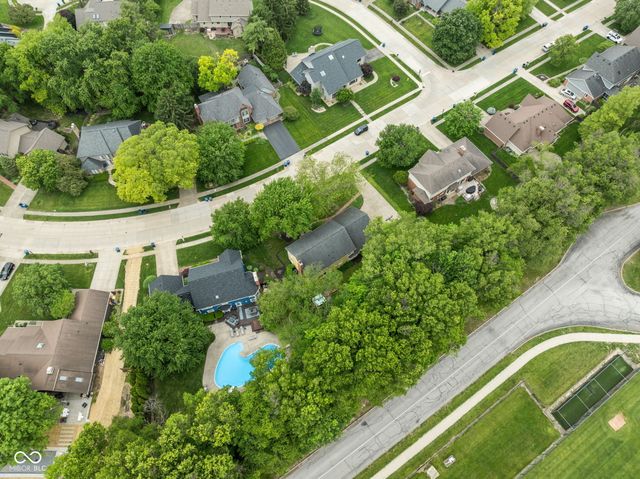 12865 Limberlost Drive, Carmel, IN 46033