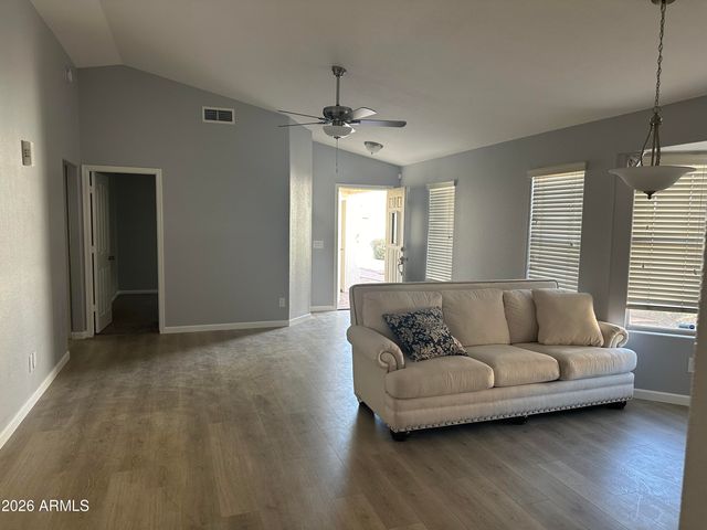 24839 N 40TH Avenue, Glendale, AZ 85310