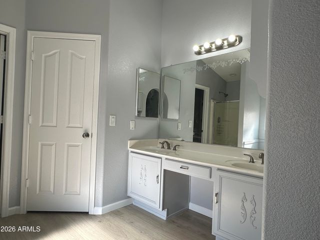 24839 N 40TH Avenue, Glendale, AZ 85310