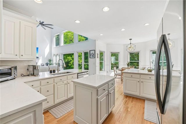 5411 Glencastle Way, Suwanee, GA 30024
