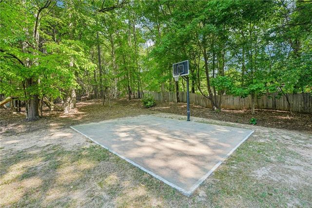 5411 Glencastle Way, Suwanee, GA 30024
