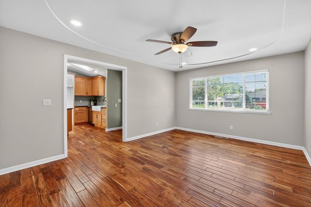 4205 Engle Rd, Sacramento, CA 95821