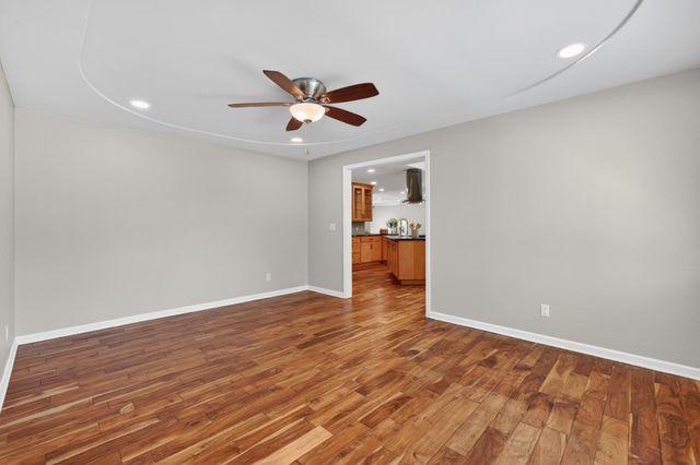 4205 Engle Rd, Sacramento, CA 95821