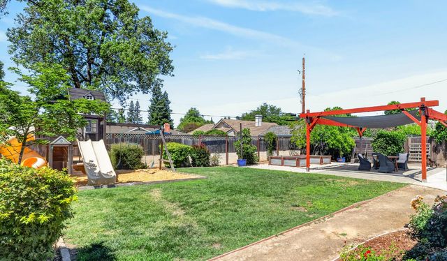 4205 Engle Rd, Sacramento, CA 95821