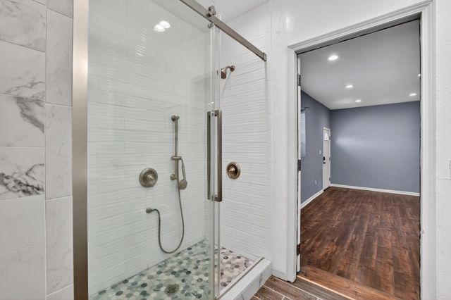 4205 Engle Rd, Sacramento, CA 95821