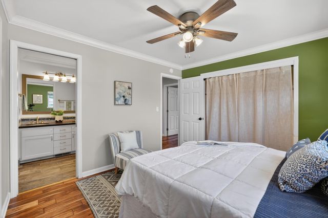 4205 Engle Rd, Sacramento, CA 95821