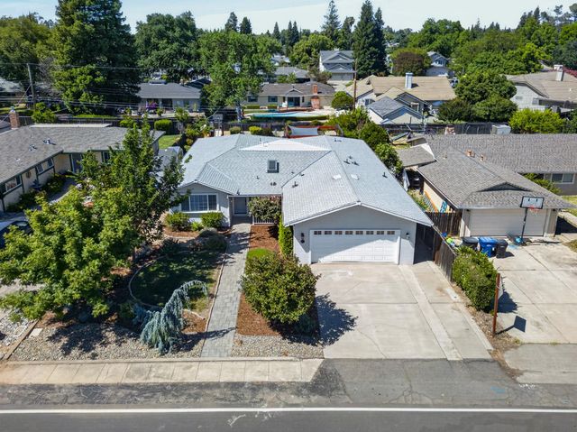 4205 Engle Rd, Sacramento, CA 95821