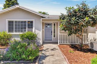 4205 Engle Rd, Sacramento, CA 95821