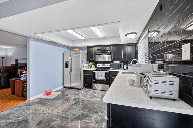 15927 Eastcape Drive, Houston, TX 77598